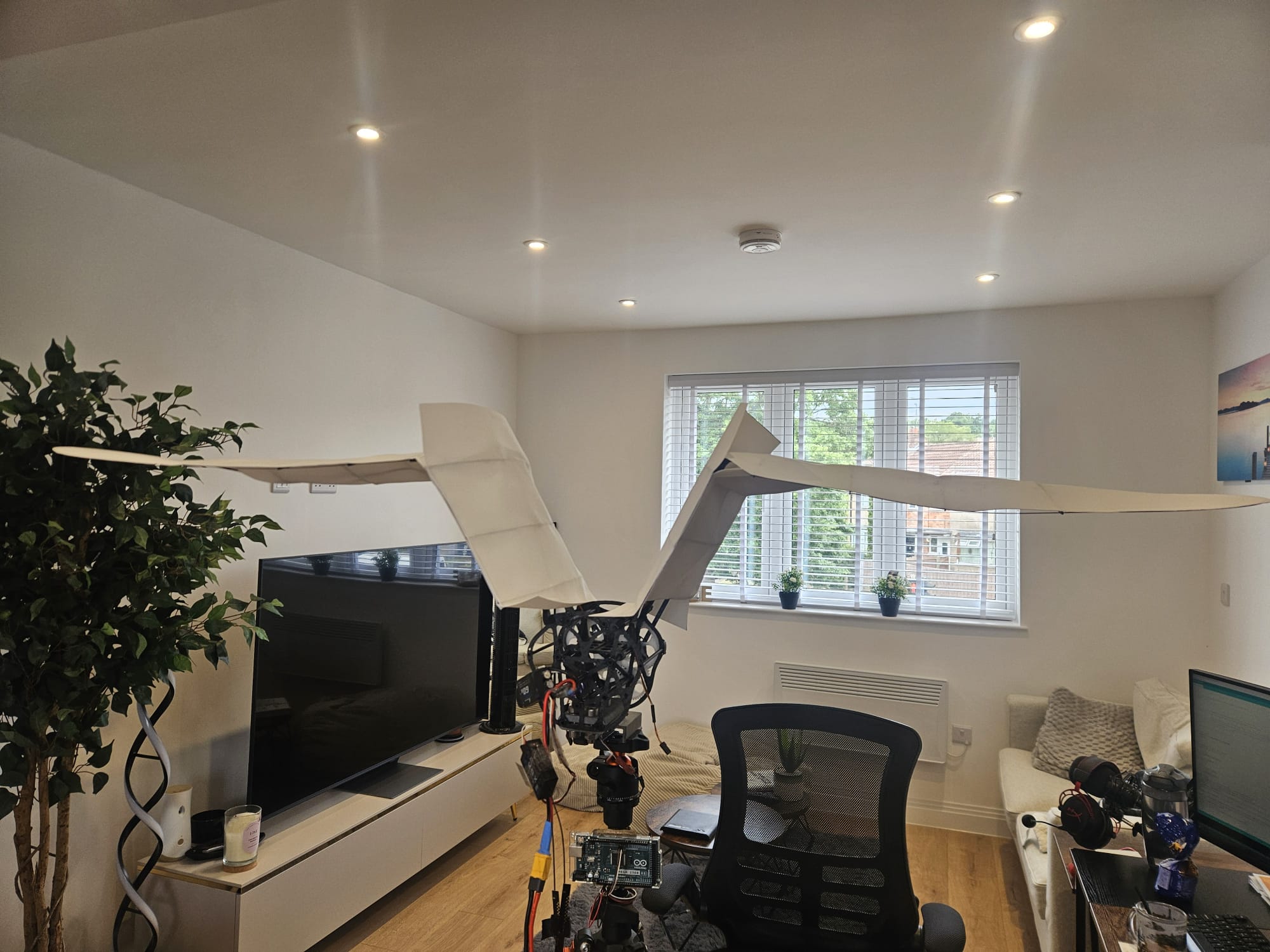 DroneAvion on test rig, full wingspan with electronics and data acquisition